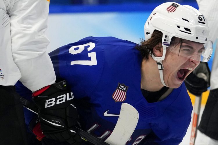 US beats Germany, earns top seed in Olympics knockout round